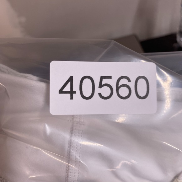 Lululemon Shorts Womens 10 Light As Air Running Lined Gray Laser Cut Lightweight - Picture 13 of 13